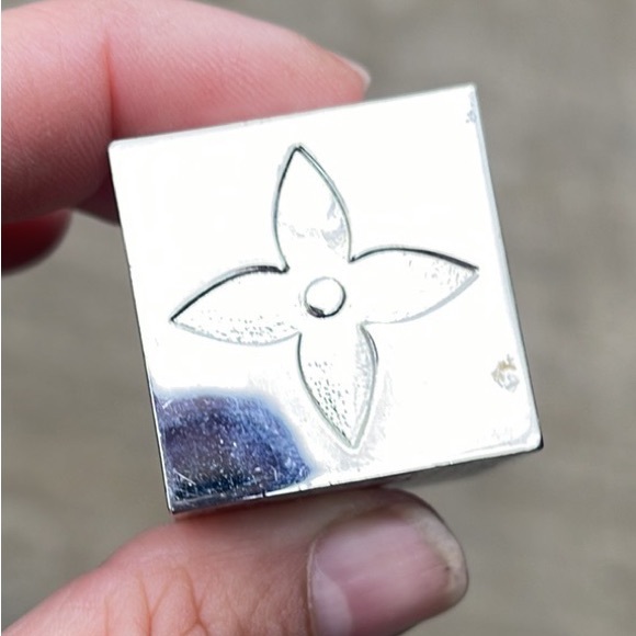 SOLD Authentic Louis Vuitton Magnetic Cubes - Picture 6 of 6